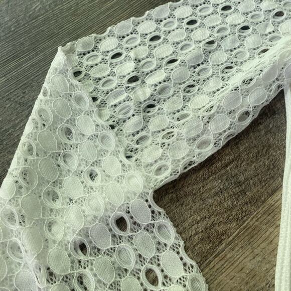 Cupshe lace Raglan long sleeve tee - Picture 6 of 12